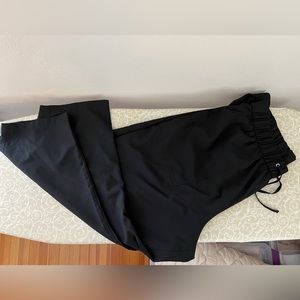 Old Navy Active Crop Pants
